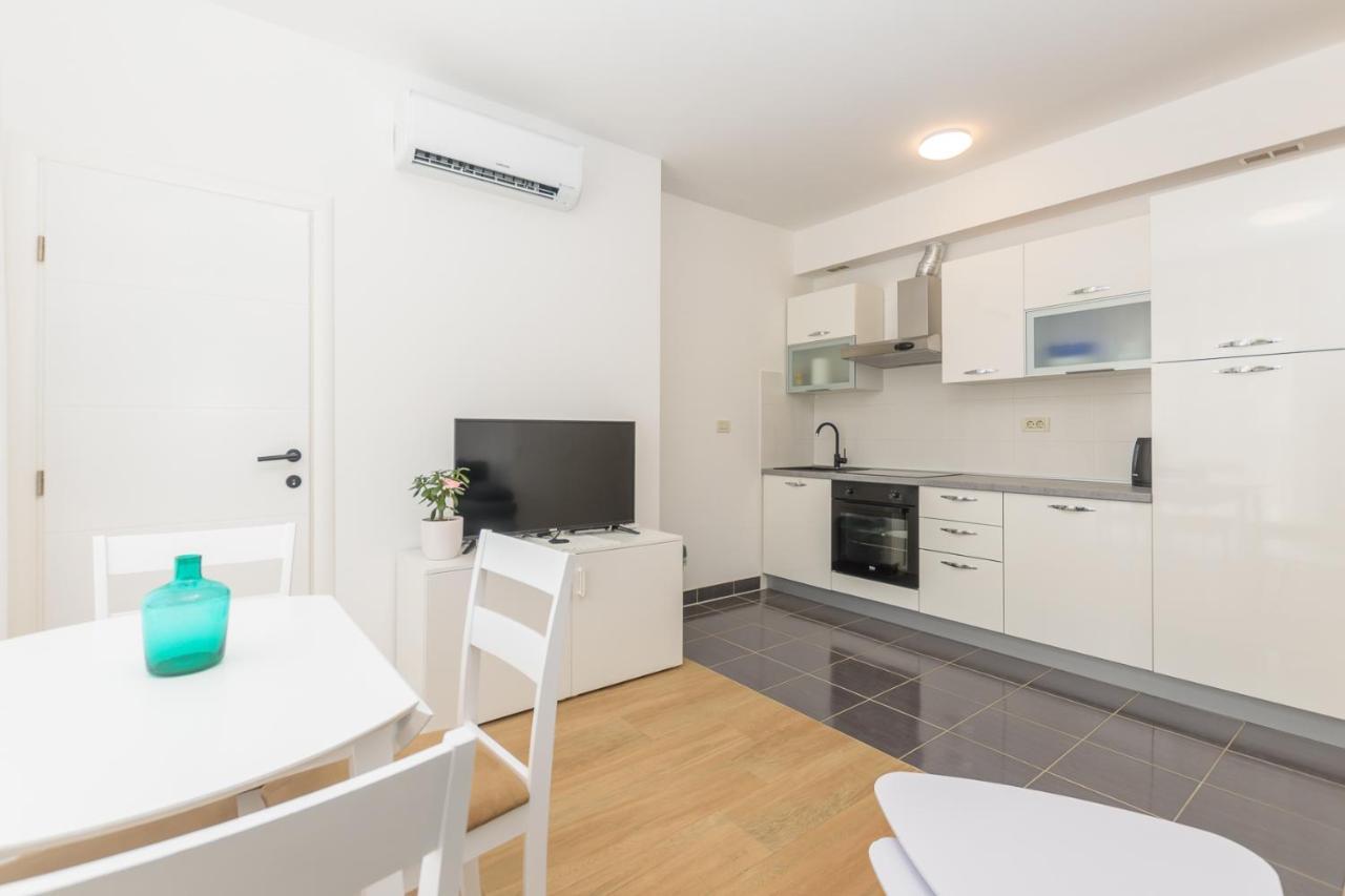 Gigo Apartment Pula Luaran gambar